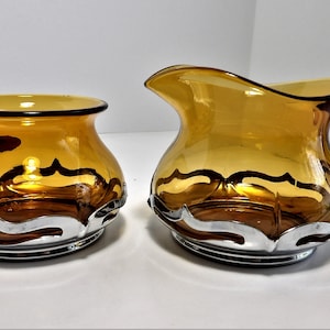 Cambridge Glass creamer and sugar, with Krome-Kraft decorative base.