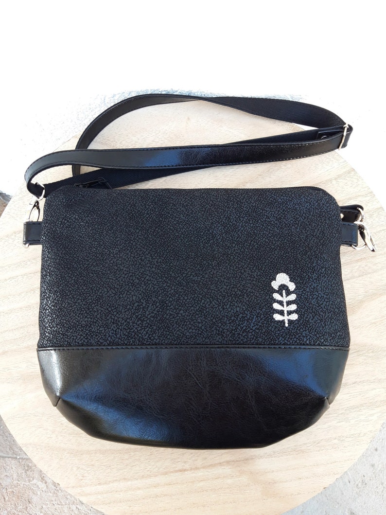 Crossbody tas zwart leer, vegan tas, kleine leren tas, casual schoudertas, avondtasje, tas van een vrouw of meisje, cadeau voor haar, stof afbeelding 6