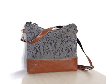 Gray bag medium size, vegan crossbody bag, Snowdrops print, zipper shoulder bag, canvas hobo bag, wax bag, brown leather purse, bag flowers