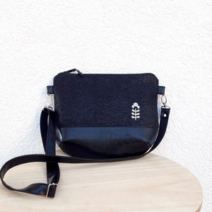 Crossbody tas zwart leer, vegan tas, kleine leren tas, casual schoudertas, avondtasje, tas van een vrouw of meisje, cadeau voor haar, stof afbeelding 4