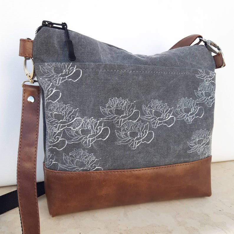 Graue Umhängetasche | Kleine Tasche aus Canvas | Tagesschultertasche | Frau Mädchen Handmade Bild 4