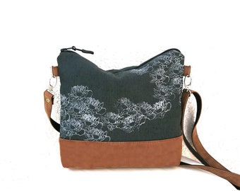 Vintage 60s Wood Purse Inlay Beaded Crossbody Bag - Mint Moon  