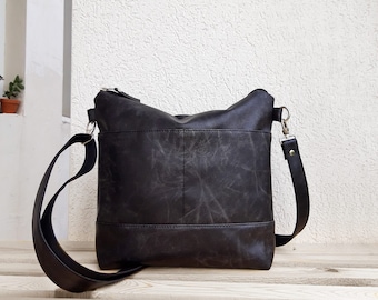 Black crossbody purse Medium size, Satchel vegan leather, zipper bag external pockets, waterproof messenger