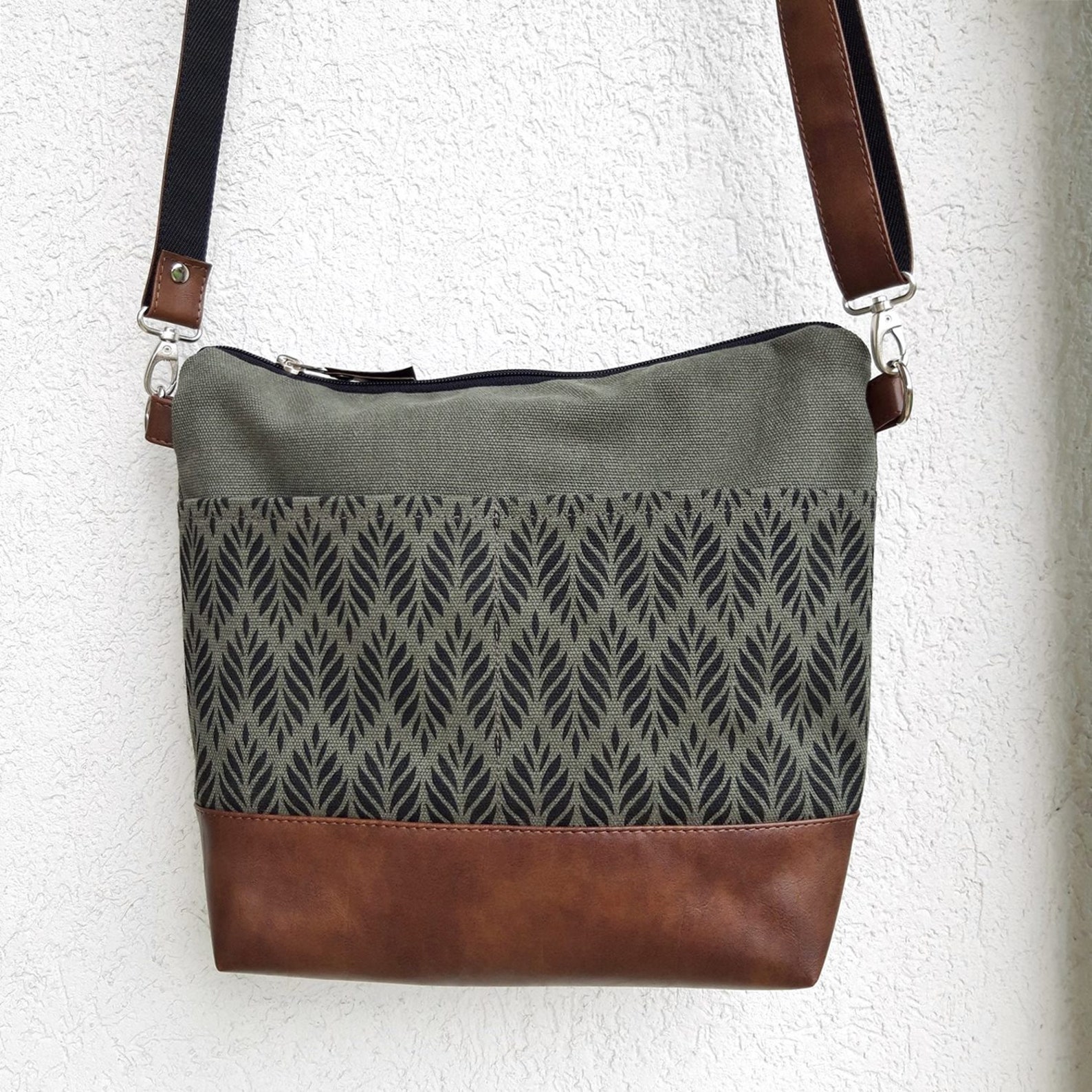 Green Bag Medium Size Gray Crossbody Bag Purse Aztec Print - Etsy