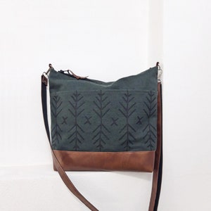 Crossbody bag green | Large shoulder purse | Aztec print | Brown bag for woman | Vegan bag with pockets | urban tote bag