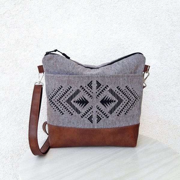 Medium crossbody bag with pockets, natural linen shoulder bag, light day bag, original gift for woman, Aztec print, zipper hobo, urban bag