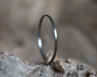 Thin Black Ring, Minimal Iron Ring, Simple Adjustable Ring, Plain Handmade Ring, Delicate Grey Ring, Rustic Raw Wire Ring, Unisex Steel Band