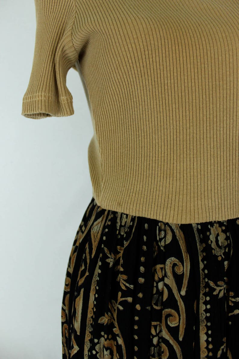 Shoulder pads 1990s style Vintage Dress 1990s Dress 1990 Halloween Printed Dress beige and black
