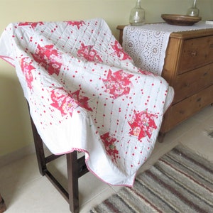 plaid patchwork white and red, blanket, sofa throw, footboard, tablecloth, floral decoration