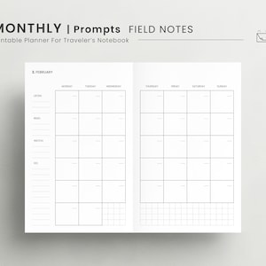 Può includere: Una pagina di pianificatore stampabile per un taccuino da viaggio. La pagina è bianca con testo nero e linee a griglia. Il testo recita "MONTHLY | Prompts FIELD NOTES" e "2. FEBBRAIO". Il pianificatore include sezioni per "LISTEN", "READ", "WATCH" e "DO".