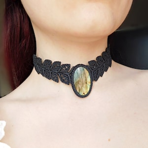 Labradorite Statement Leaf Choker, Black Nature Inspired Macrame Necklace, Elegant Gemstone Necklace