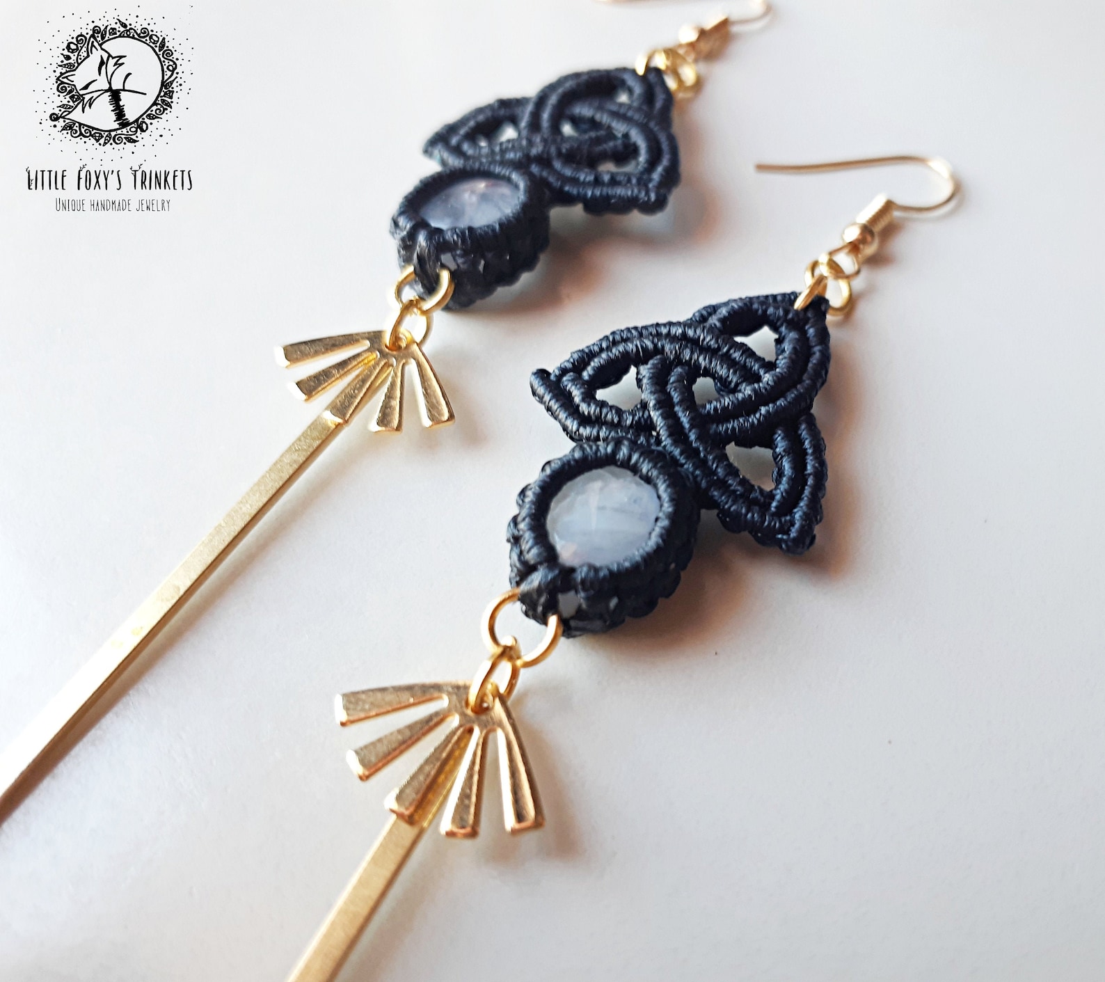 Celtic Knot Macrame Earrings With Moonstones / Triquetra Etsy