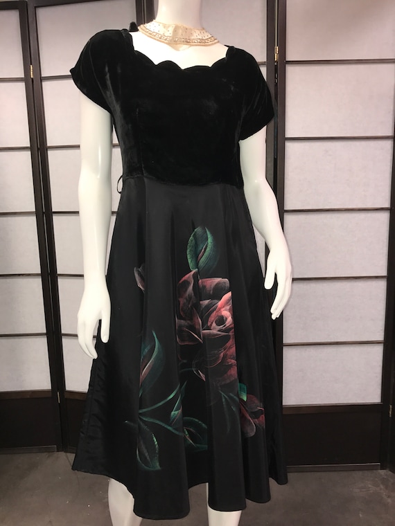 Vintage 40s Aldenaire Black painted Women's Dress.