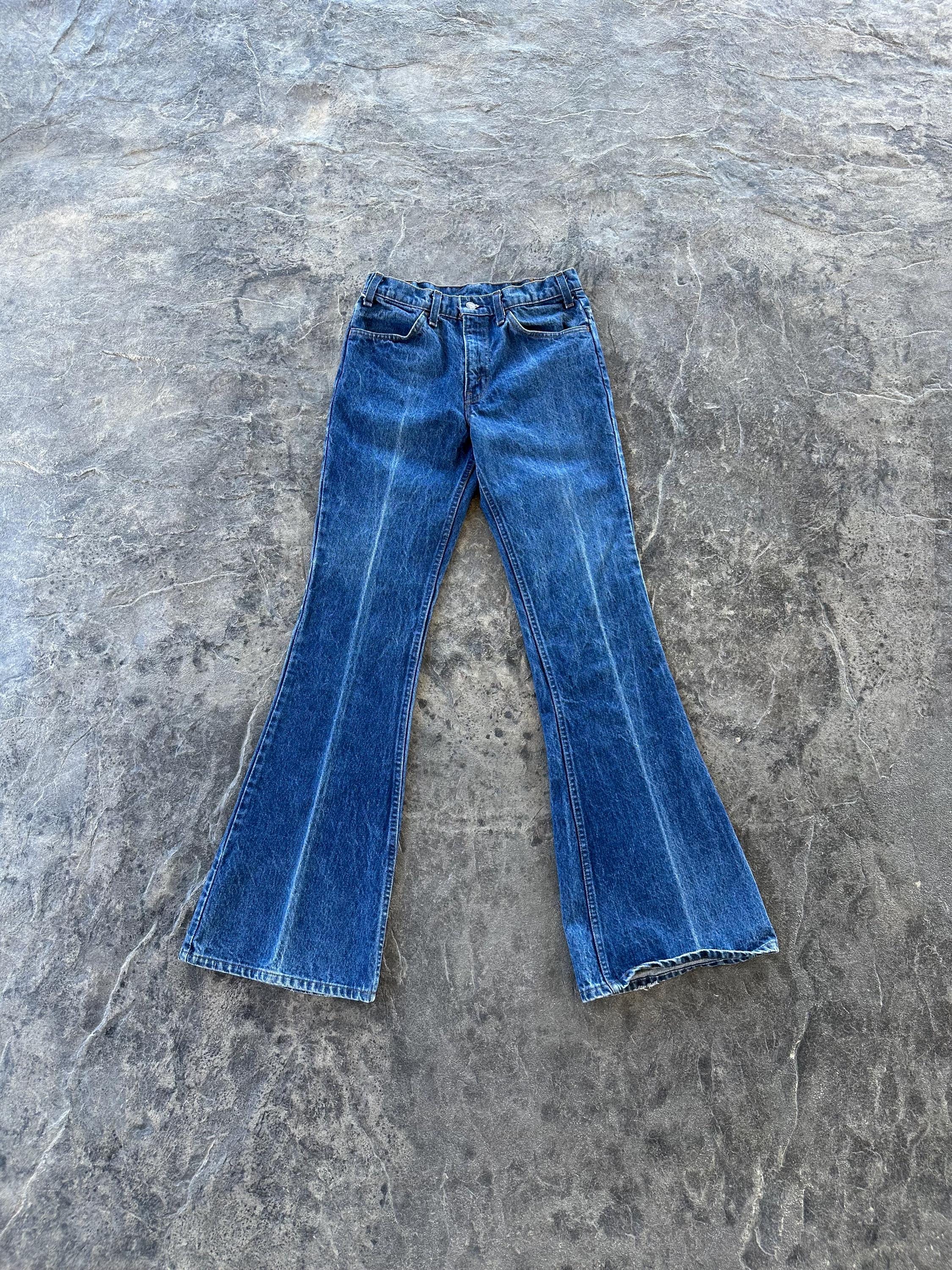 Men's 70s Retro Flared Jeans – Relaxed Fit Stretch Denim Bell Bottoms With Distressed Details