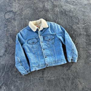 Levi’s Sherpa Lined Medium Wash Type 3 Denim Jean Trucker Jacket 80s Vintage Medium