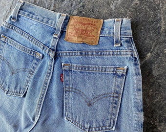 550 levis womens