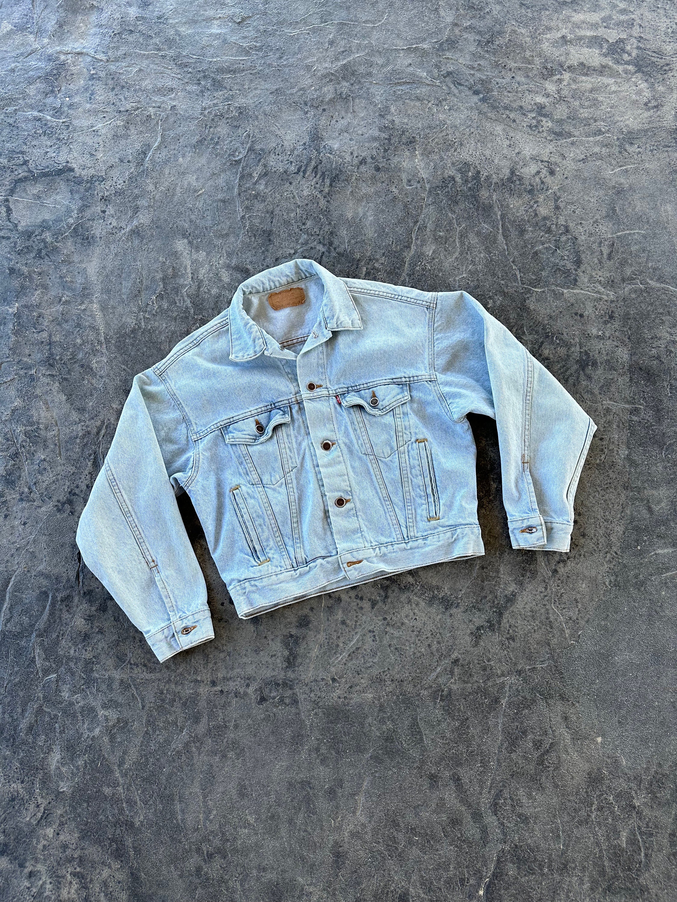 Levi’s Light Wash Denim Jean Jacket Blue 80s 90s Vintage Oversized Small 70508 0234
