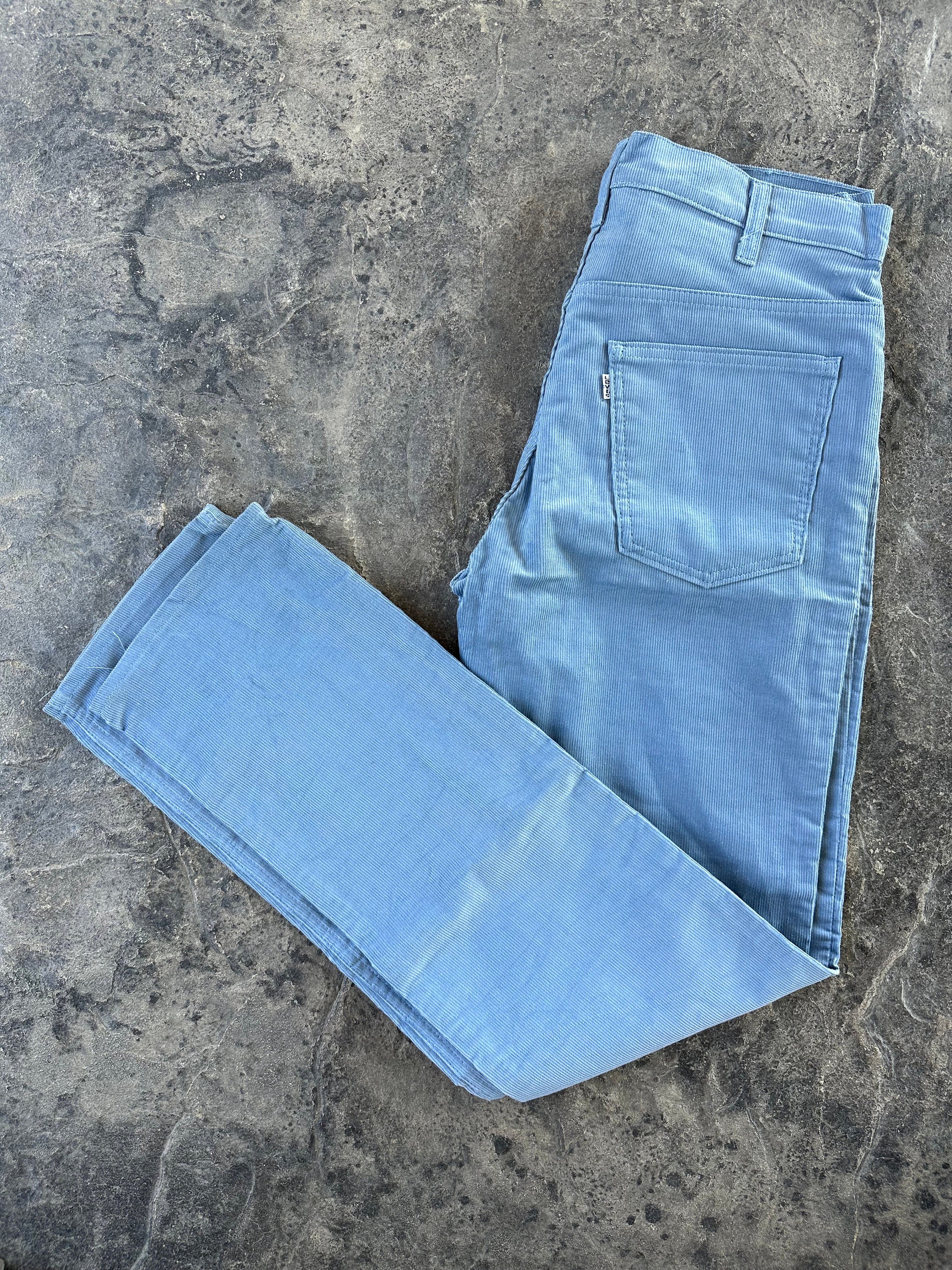 Levi's Corduroy 519 White Tab Straight Leg Flat Front Pants Levi's Corduroy 519 White Tab Straight Leg Flat Front Pants