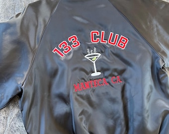 133 Club Manteca California Bar Embroidered Barbara Raglan Sleeve Satin Jacket Black and Red 80s 90s Vintage Large