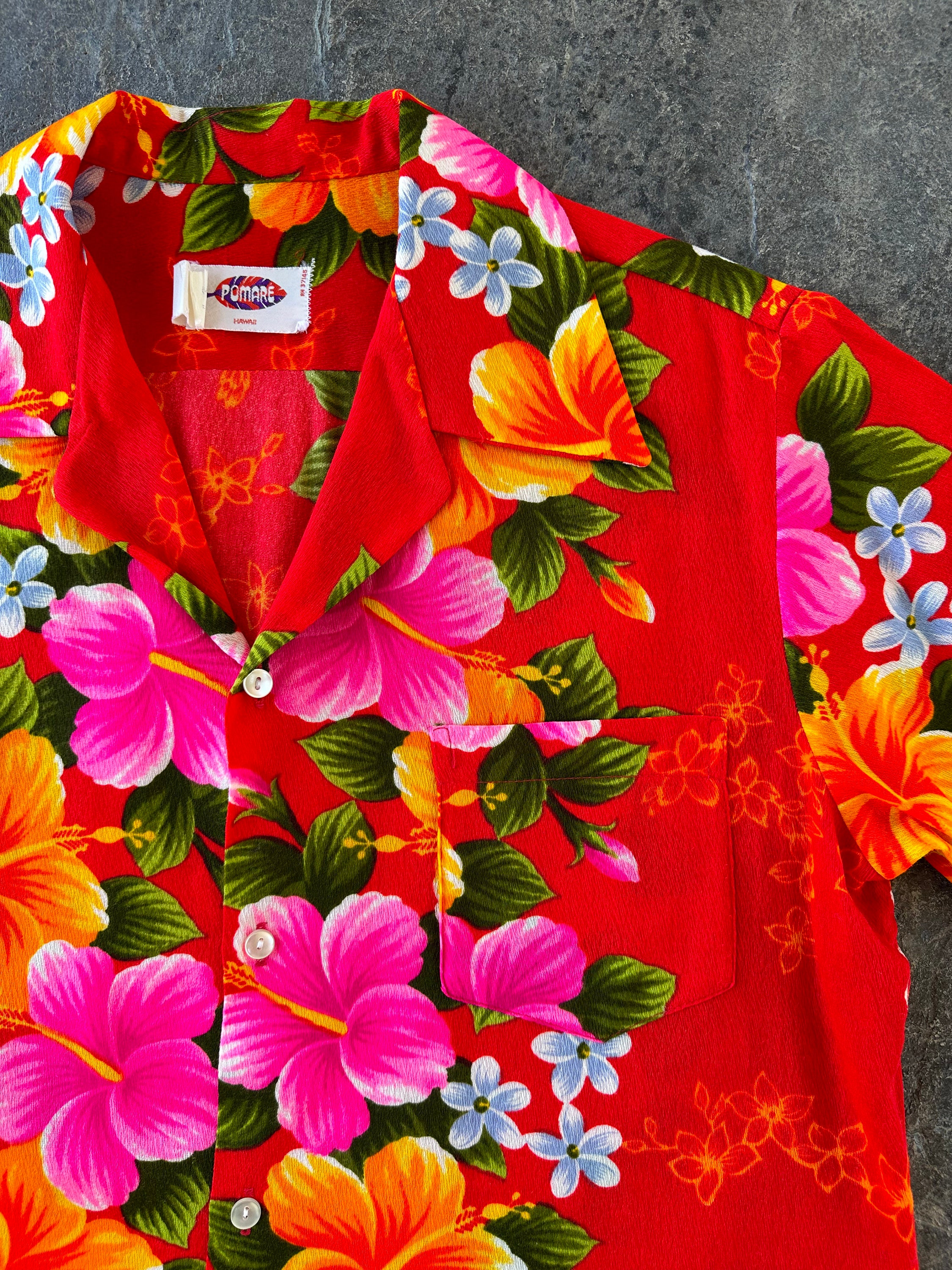 Discover Camisa Hawaiana Roja Vintage Unisex