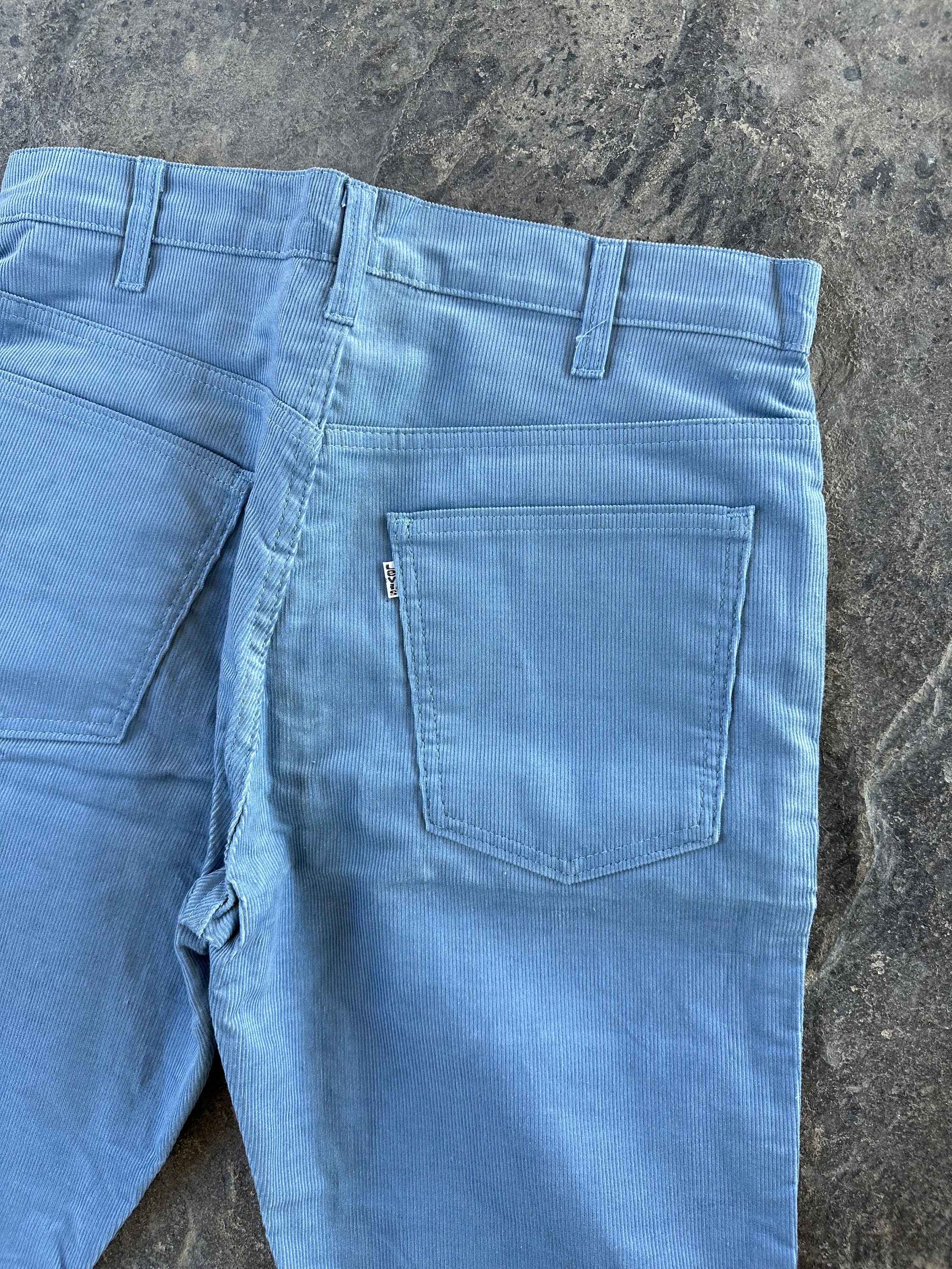 Levi's Corduroy 519 White Tab Straight Leg Flat Front Pants Levi's Corduroy 519 White Tab Straight Leg Flat Front Pants