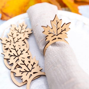 Set of 4 Laser Cut Wooden Fall Leaf Napkin Ring, Party, Housewarming Gift, Hostess Gift imagem 1
