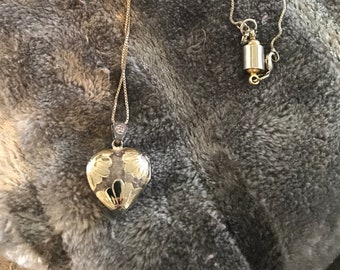 Vintage Heart Locket Necklace - Vermeil Gold Over Sterling Silver 925 - SU Locket Pendant - Thailand Flower Design