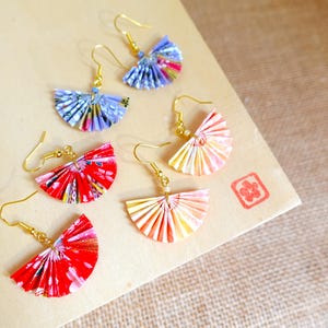 MINI Orecchini a ventaglio origami / Carta giapponese PROTEZIONE+ / Arancione, Rosso, Viola / Gioielli origami giapponesi / Mezzaluna /