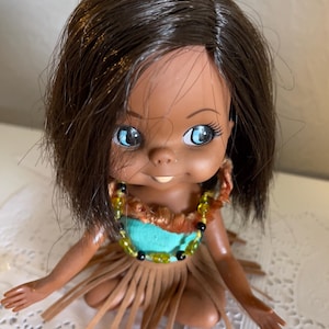 Vintage 1960s 5”  Dark Skin Hawaiian Hula Girl Tiki Doll Aloha Lei and Hula Skirt
