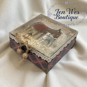 Decoupage Keepsake Box: Vintage Farmhouse Style Jewelry Box