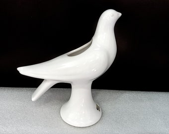 Beautiful white Porcelain vase Dove Bird Guldkroken Märta Grunditz Sweden Figurine Swedish Vintage Decor Mother's day gift Flowers