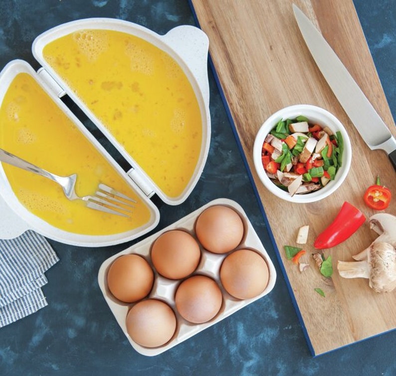 Nordic Ware Omelet Maker Microwave Cookware Vintage Etsy