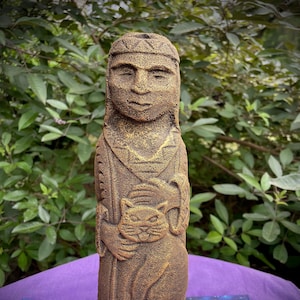 Freya Statue- Freyja- Norse Godess- Norse Statue- Goddess of Love and War- Volcanic Stone