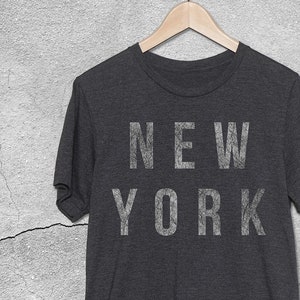 New York Graphic Tee Shirt - Vintage Unisex Graphic T-Shirt for Men & Women