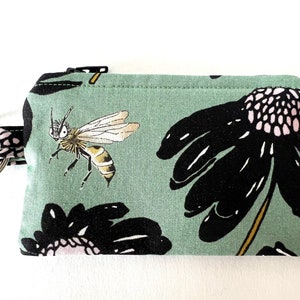 Bumblebee KeyChain Zipper Pouch, Honey Bee Fabric, Coin Purse w/ Key Ring, Gift Card Credit Card Holder, Change Purse, Ghastlie Bee Sting