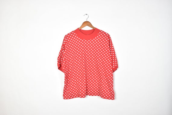 red and white polka dot t shirt