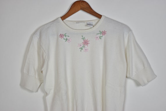 Vintage White Floral Short Sleeve Sweater - image 3