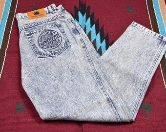 Vintage High Waisted Acid Wash Mom Jeans