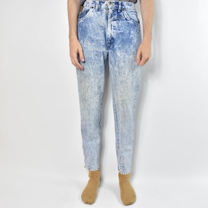 Vintage Blue Acid Washed High Waisted Mom Jeans
