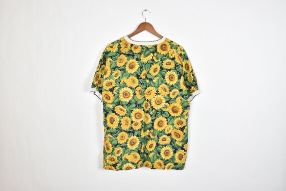 Vintage Sunflower Patterned Floral T-Shirt - image 2