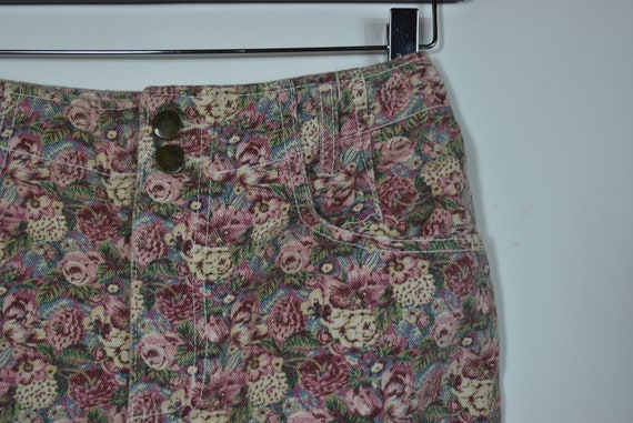 Vintage Floral Mini Skirt - image 3