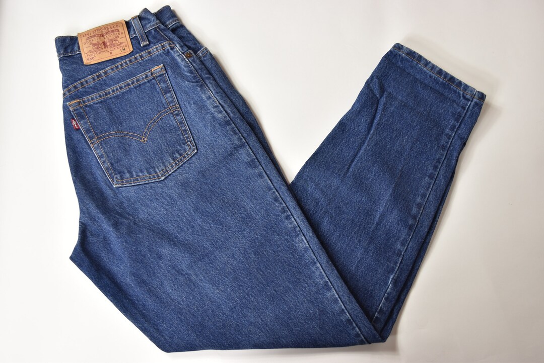 Buy Vintage Dark Blue Levis 550 High Waisted Mom Jeans Online in India  - Main Image