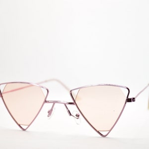 Pink Triangle Avant-Garde Thin Rim 90&#39;s Sunglasses