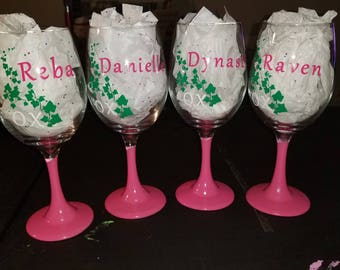 Wine Glass with Name & Pearls
