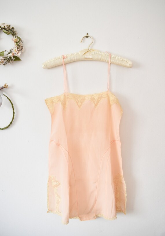 Vintage Peach Pink 1920s Step In Lace Trim | 1920s