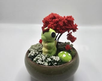 Mini Monsters Caterpie Terrarium