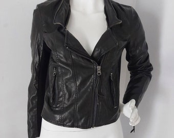 Nouveau Free People faux cuir Vegan vintage Biker Moto Veste de moto en noir Taille XS / S / M