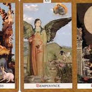 Pode incluir: Leitura de cartas de tarô com três cartas: A Imperatriz, a Temperança e a Lua. A carta da Imperatriz representa uma mulher com uma coroa e um bebê no colo, cercada por vegetação exuberante. A carta da Temperança mostra um anjo despejando líquido de uma taça para outra, simbolizando o equilíbrio e a harmonia. A carta da Lua apresenta uma lua crescente, um cão, um caranguejo e uma torre, representando a intuição e o subconsciente.