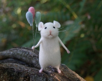 Needle felted mouse, White Cute mouse, mouse, Needle felted animal, Needle felted miniature, Birthday gift