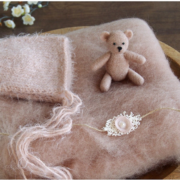 Newborn photography set, newborn tieback, felted teddy bear, fluff, knit bonnet